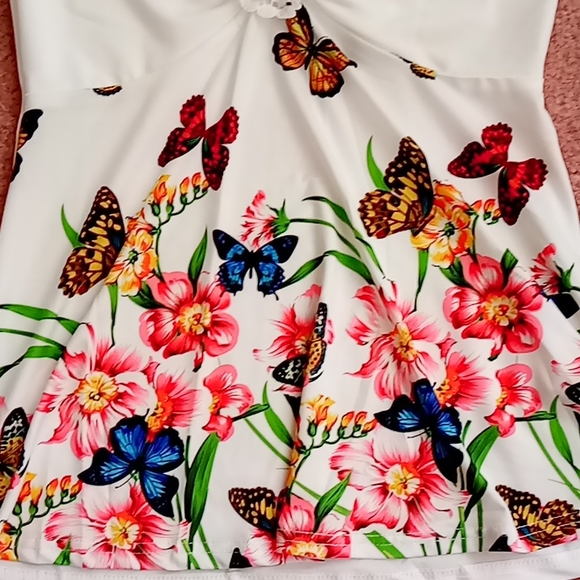 Butterfly tank top - Picture 2 of 5